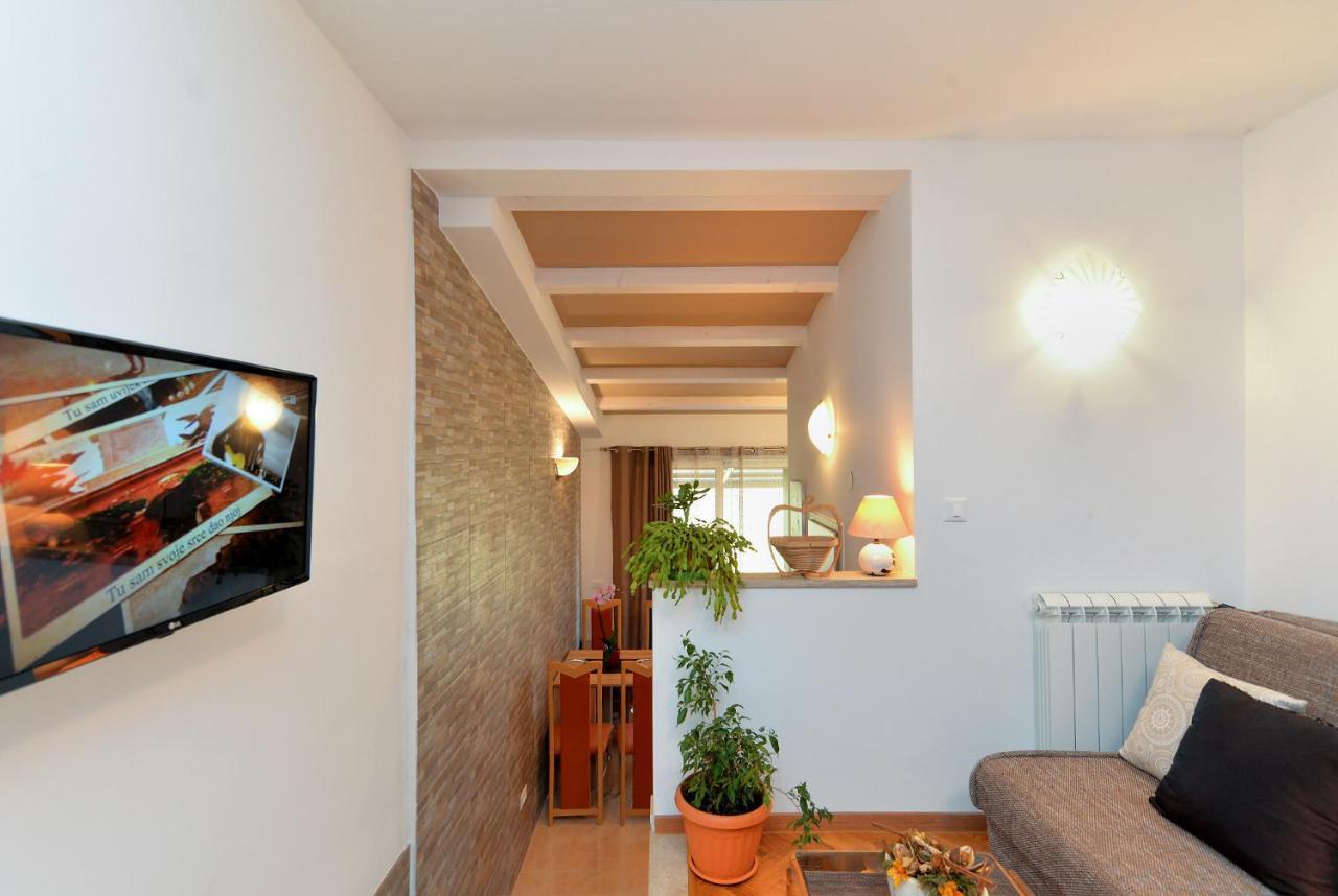 Apartments Voltica 1049 Ρόβινι Εξωτερικό φωτογραφία